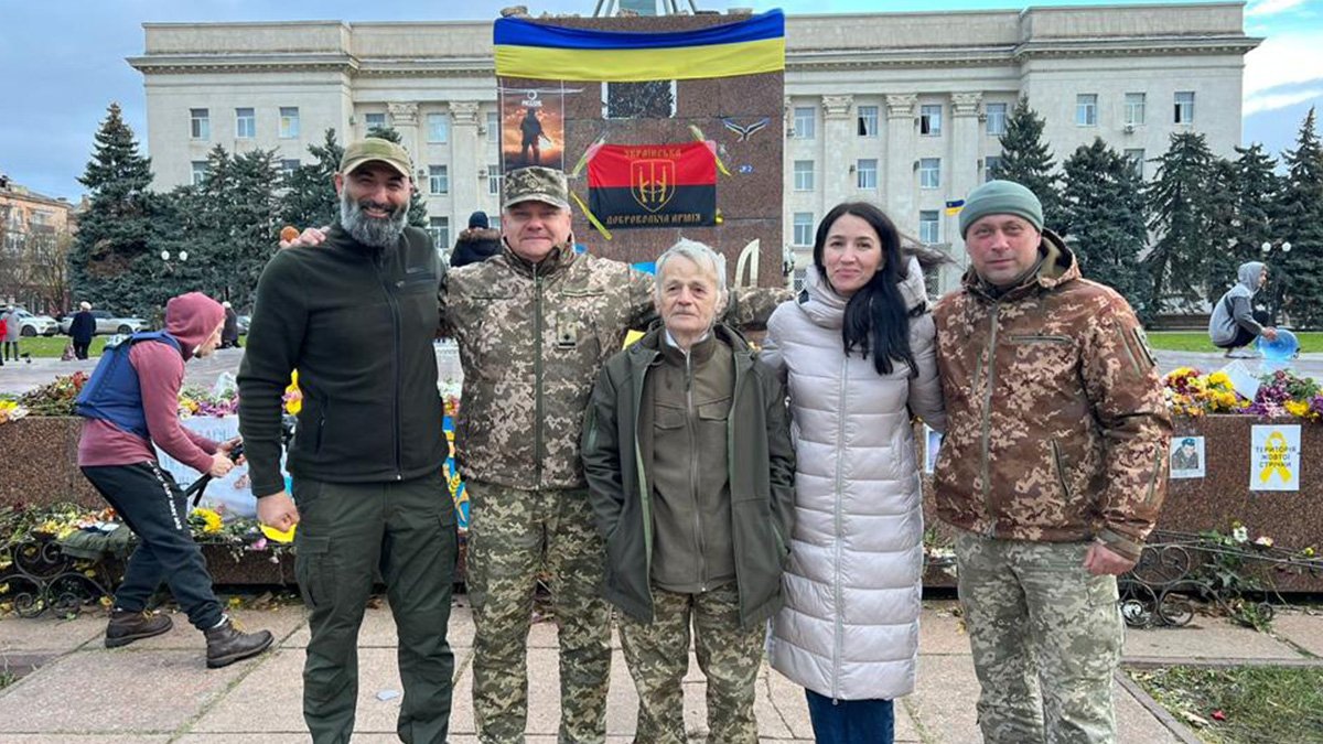 Kherson’u ziyaret eden Kırım Tatarları Lideri Kırımoğlu: Ukrayna halkının kahramanlığına tanık oldum