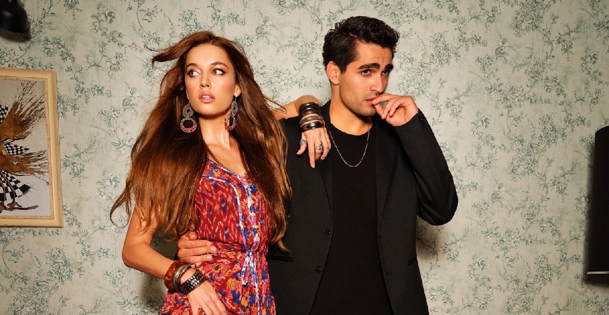 Afra Saraçoğlu, Mert Ramazan Demir'li Yalı Çapkını dizisi reytinglerde zirveyi salladı