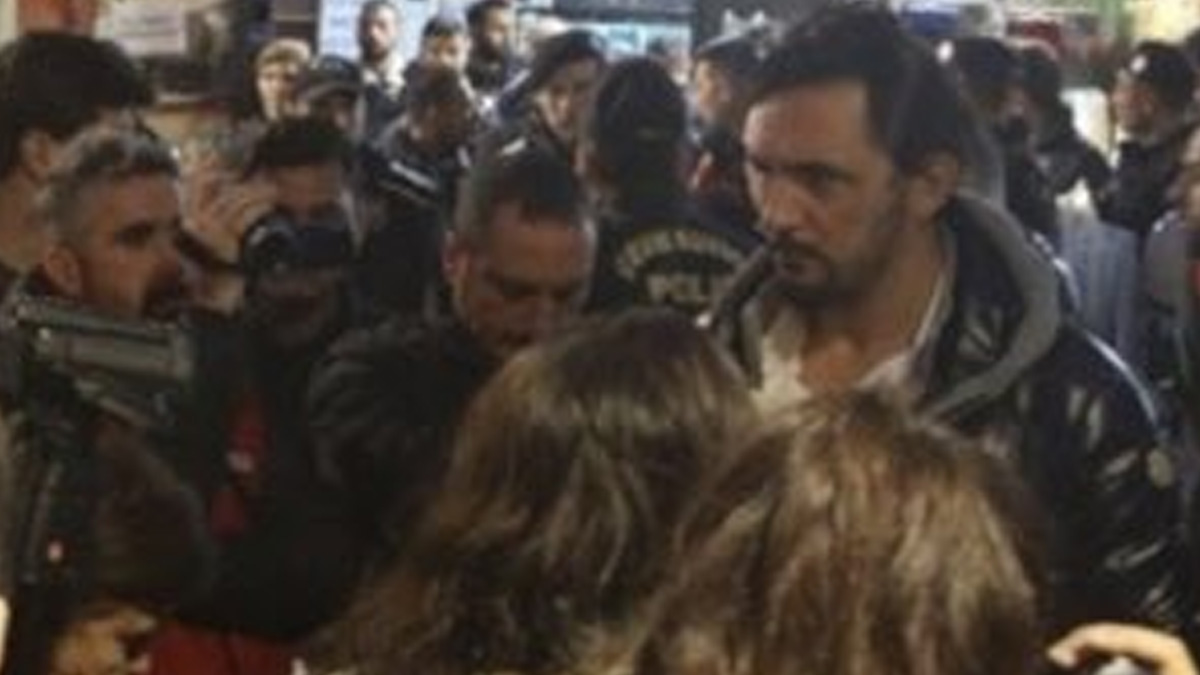 Kadıköy'de 'Suruç' gerginliği: 15 gözaltı