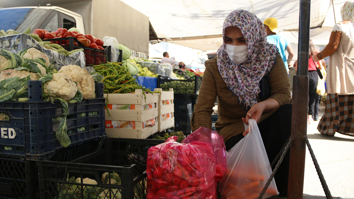 Ne gıdada ne de tarlada  enflasyon duruyor