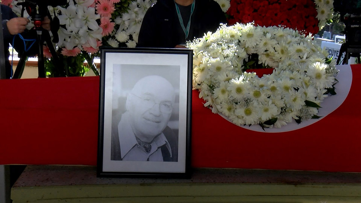 Hıncal Uluç son yolculuğuna uğurlandı