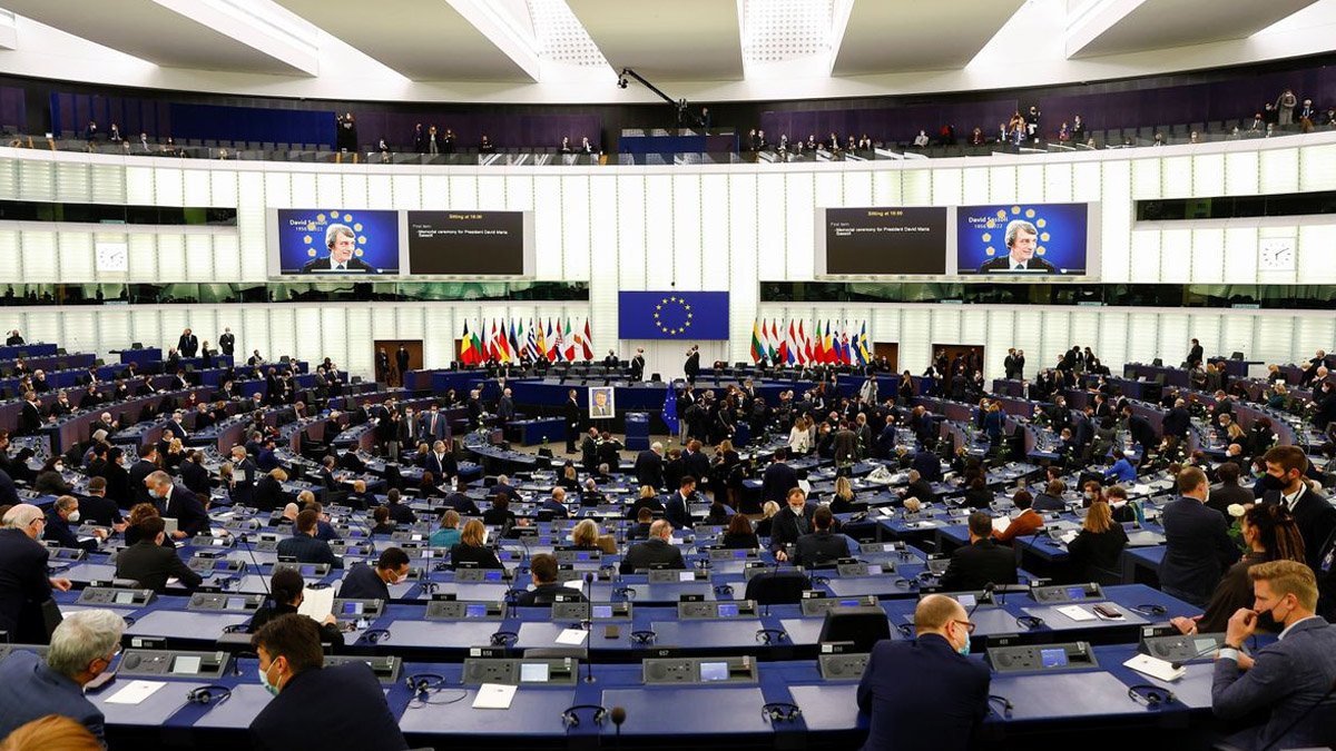 Avrupa Parlamentosu Rusya kararının ardından siber saldırıya uğradı: Benim yanıtım ise Ukrayna'ya zafer