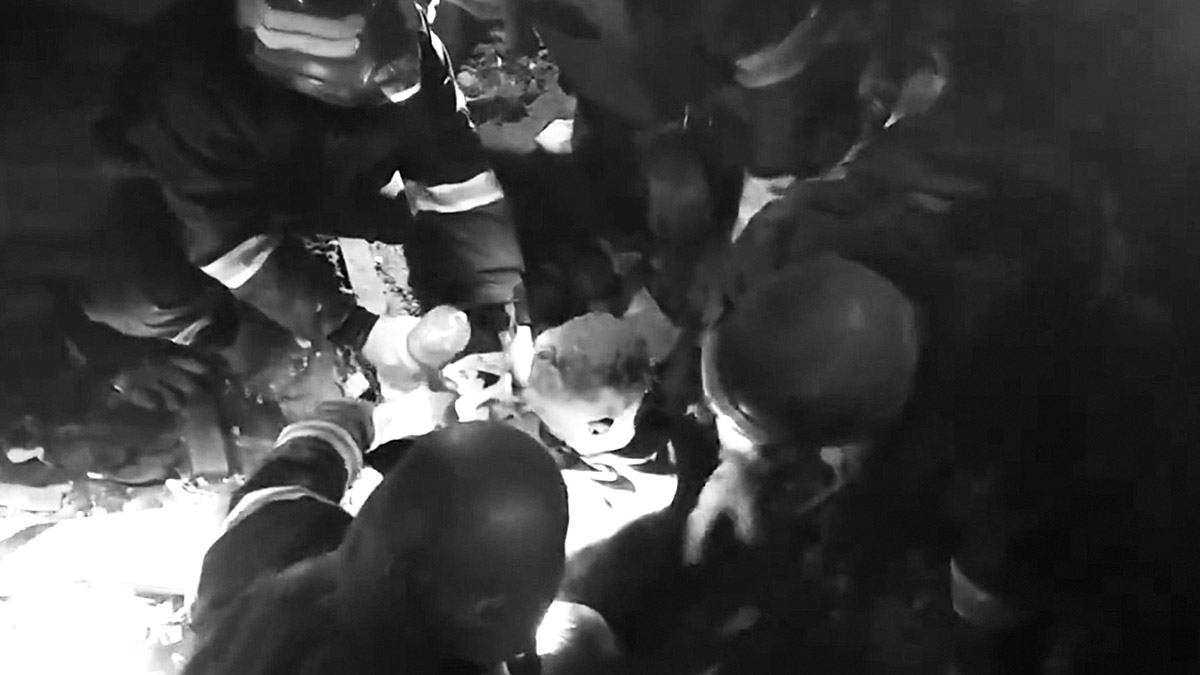 İki günlük bebek Rus füzesiyle öldü