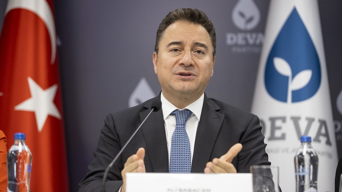 Babacan o kanallara seslendi: Korkmayın yayınlayın