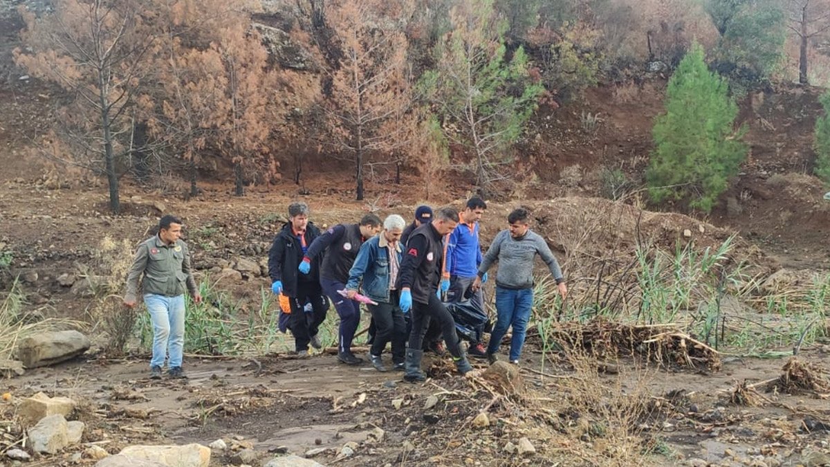 Sağanak yağış faciaya neden oldu! Sele kapılan kadın hayatını kaybetti