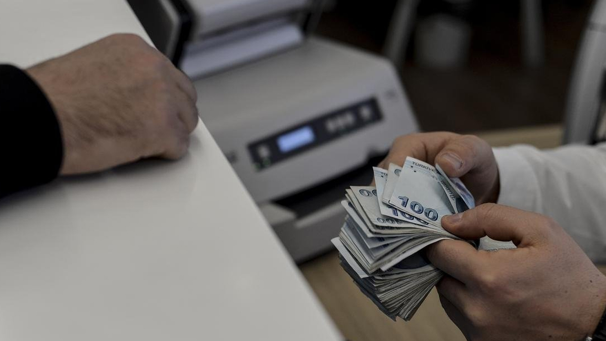 Öğrencilere karşılıksız 5.250 TL verilecek! İşte tüm detaylar