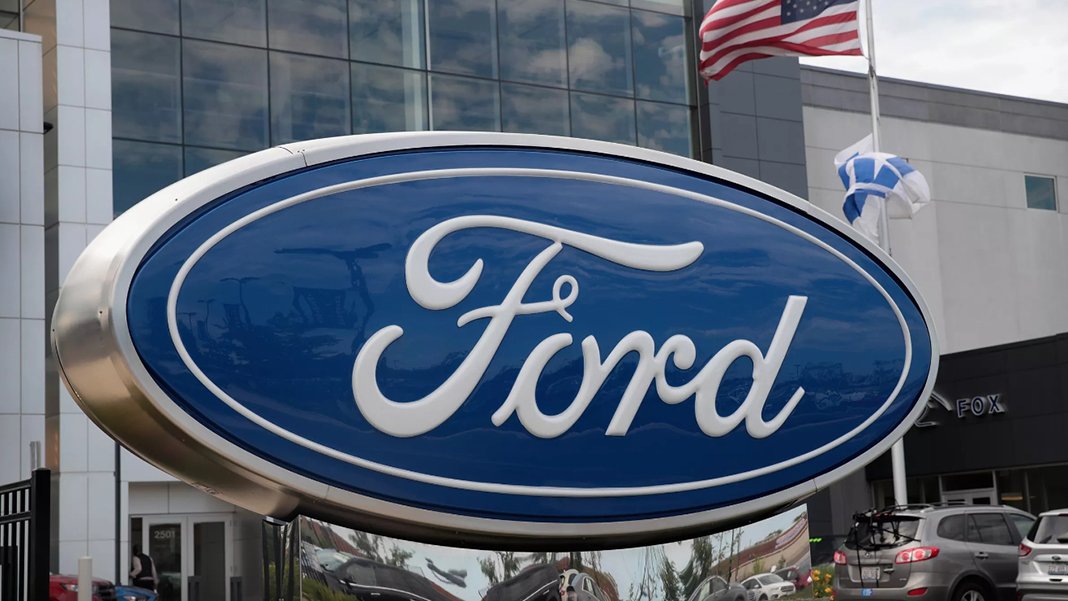 Yüz binlerce araçta yangın riski! Ford hepsini geri çağırdı