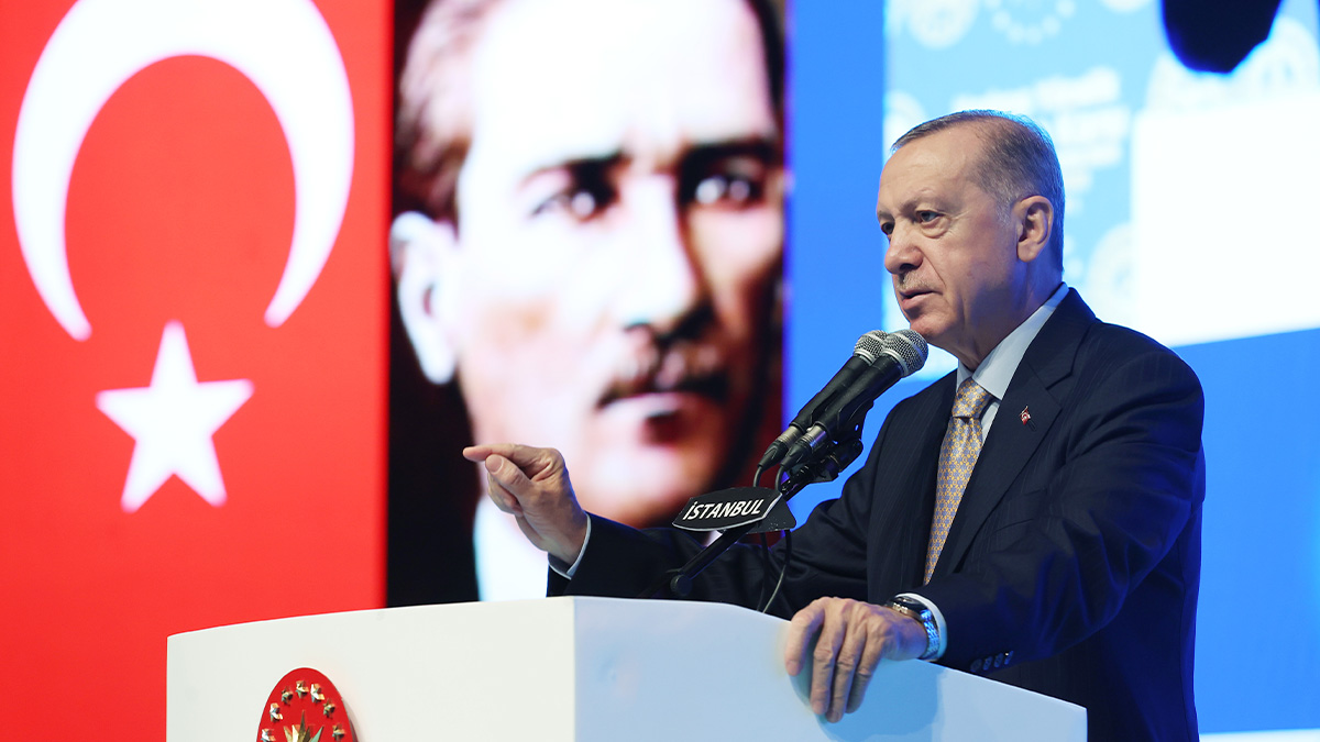 İsim vermeden Ümit Özdağ'a yüklendi: Daha bu iyi günleriniz