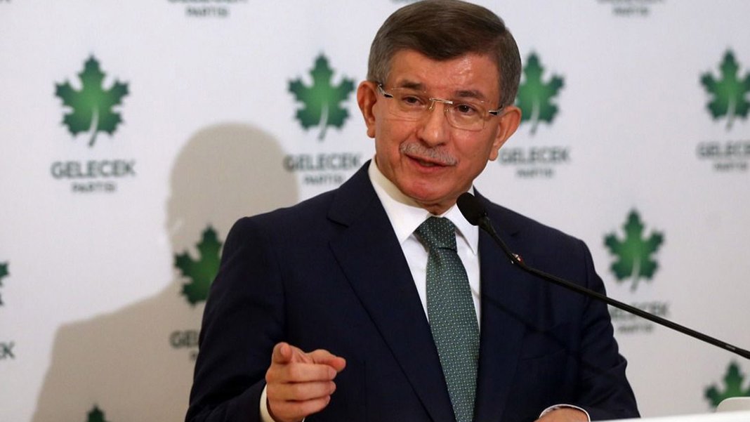 Davutoğlu: İmamoğlu'na yapılan adaletsizliğin karşısındayız