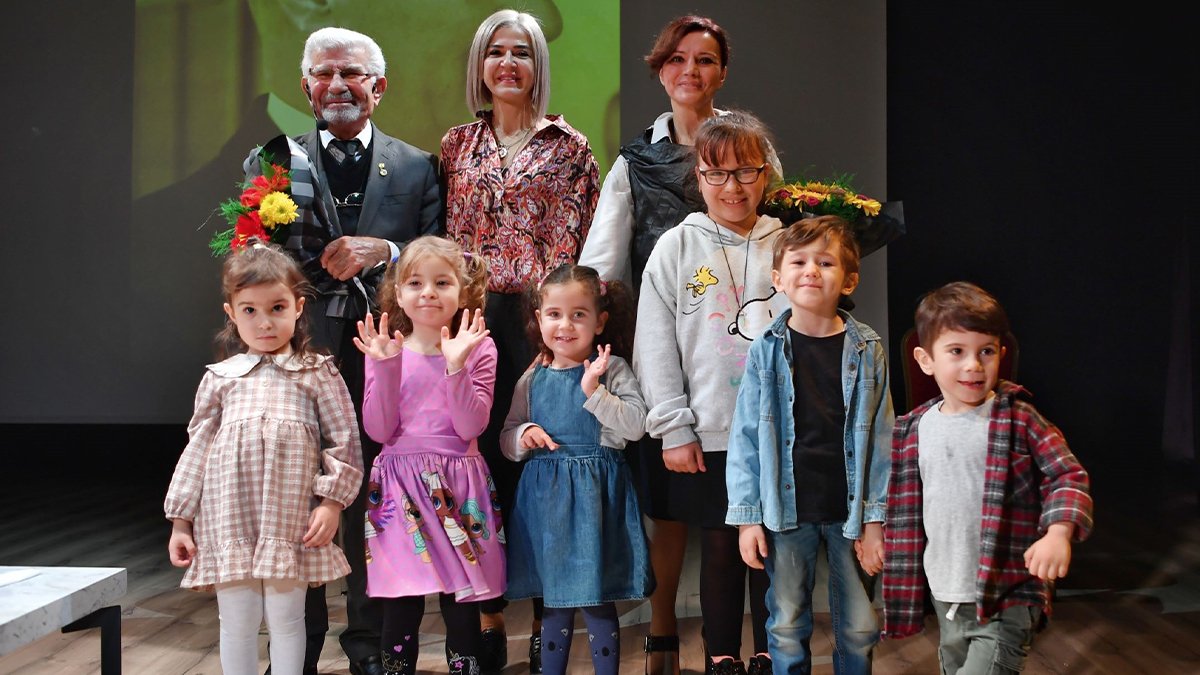 Köy Enstitüleri söyleşisine yoğun ilgi