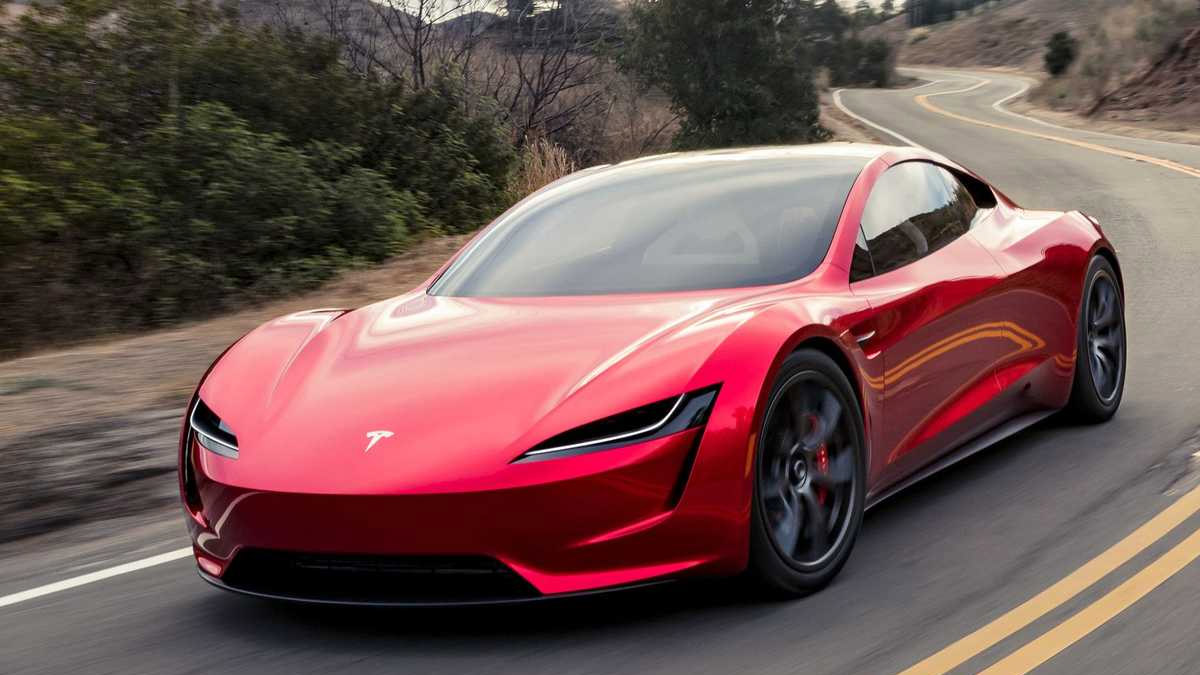 Tesla 70 bine yakın aracını geri çağırdı