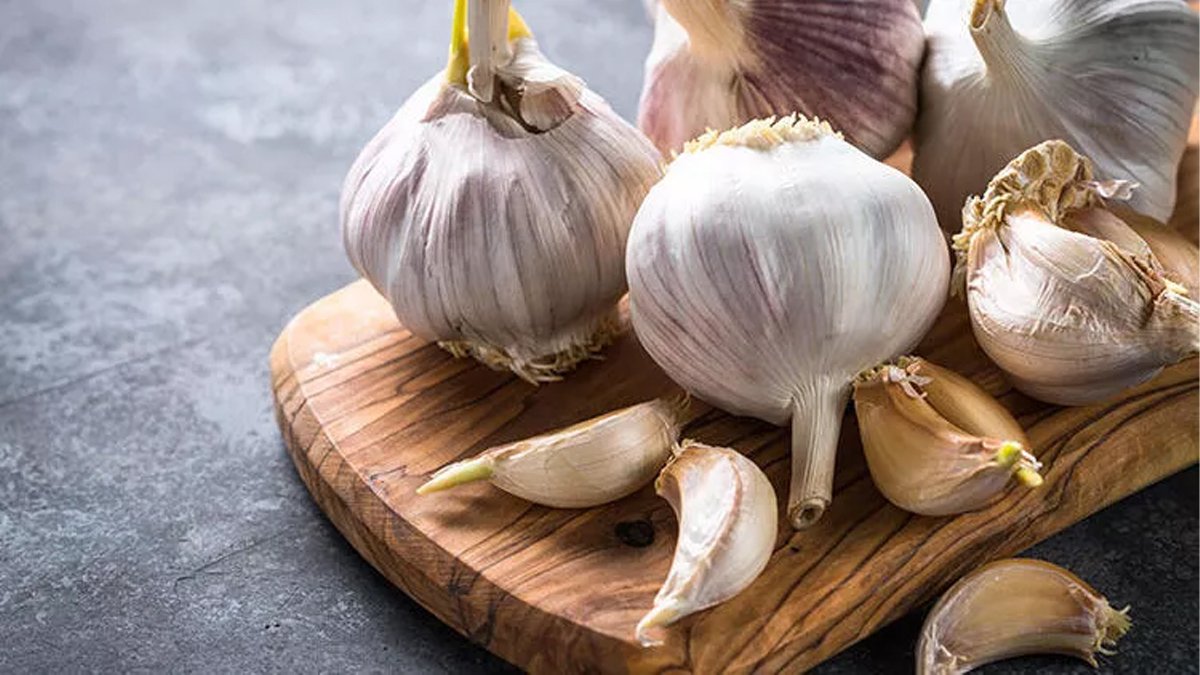 Sarımsak mucizesi! Parmağınıza bantlayın mucizeyi gözlerinizle görün: Bağımlısı olacaksınız