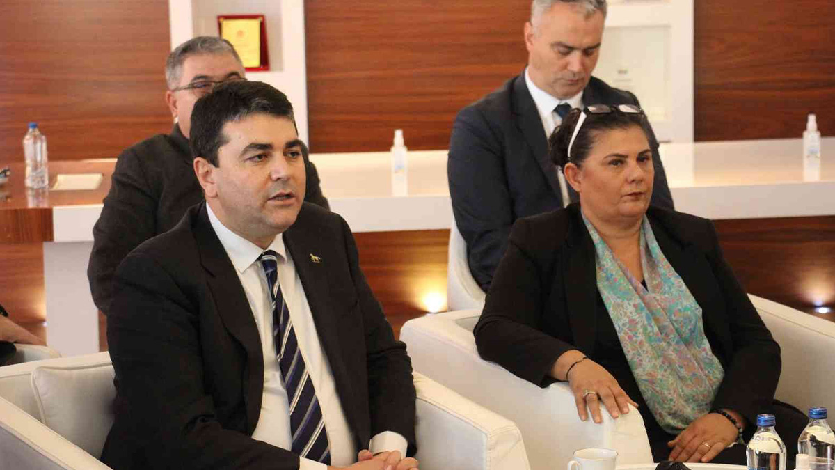 Uysal: Amacımız yüzde 65'i sandığa yansıtmak: Altılı Masa'da aday kıtlığı yok, aday bolluğu var