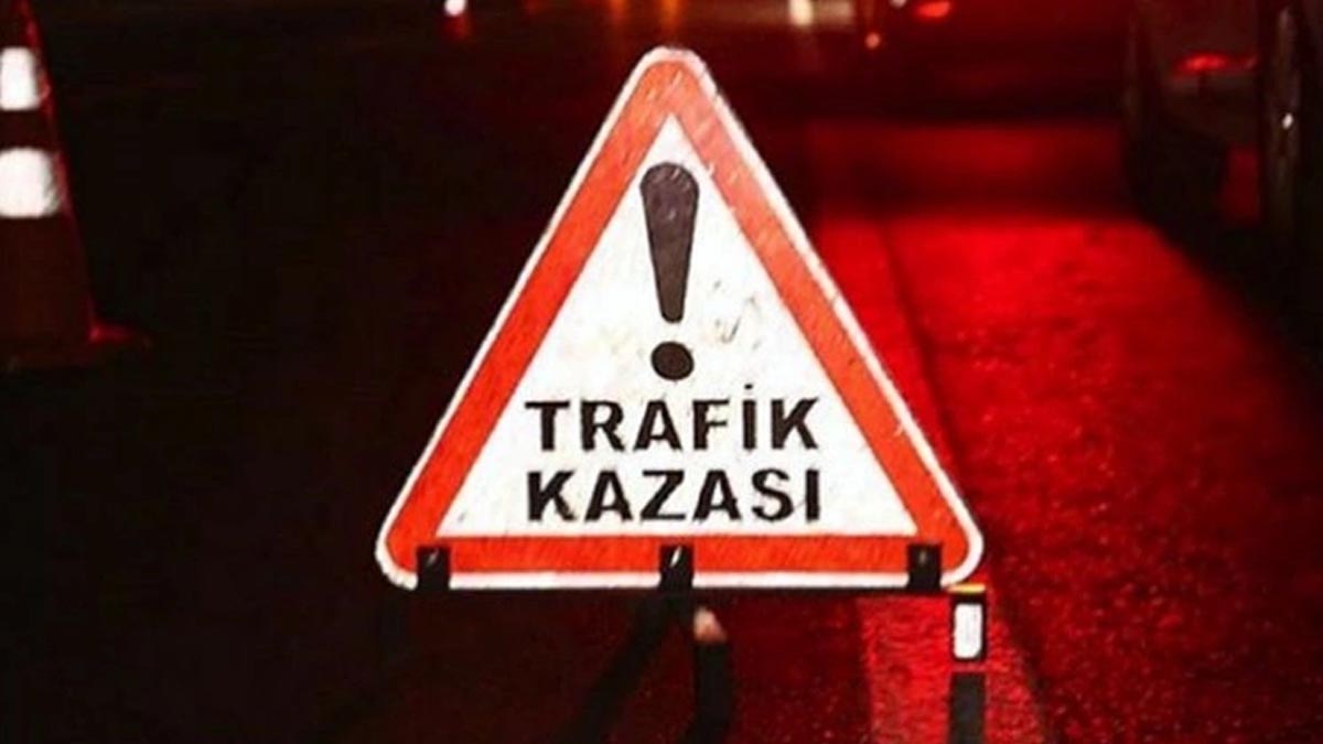 Aracı ile duvara çarpan sürücü hayatını kaybetti