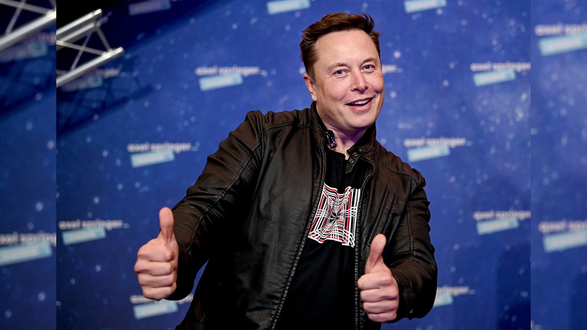 Elon Musk bu kez 'telefon' yapacak