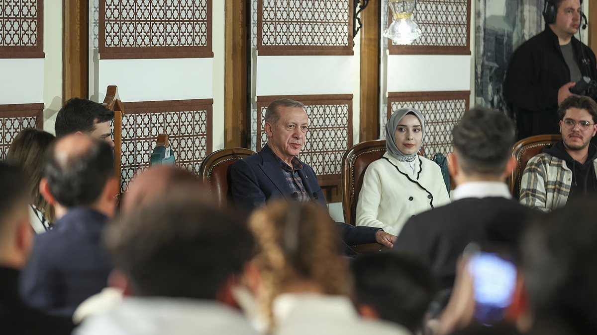 Cumhurbaşkanı Erdoğan açıkladı! Öğrenim kredisi ne kadar olacak?