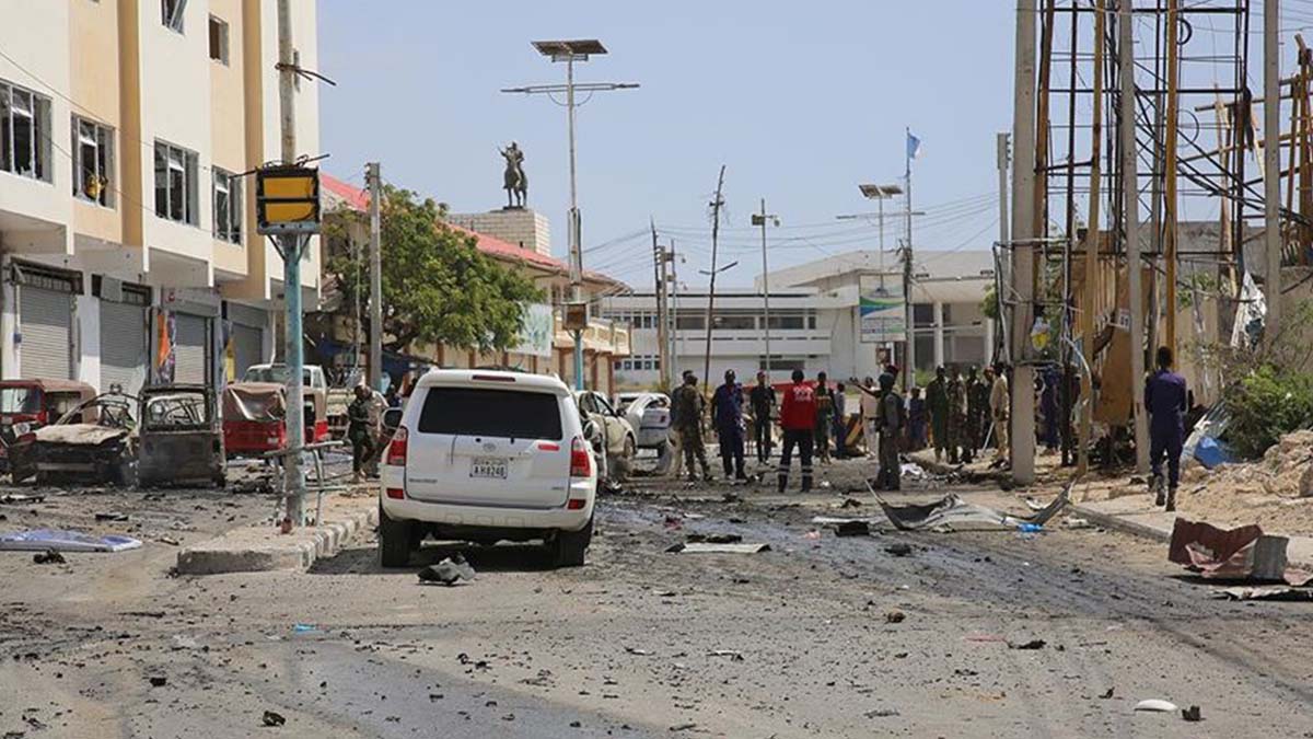 Somali'de Eş-Şebab'tan otele saldırı: 4 kişi hayatını kaybetti