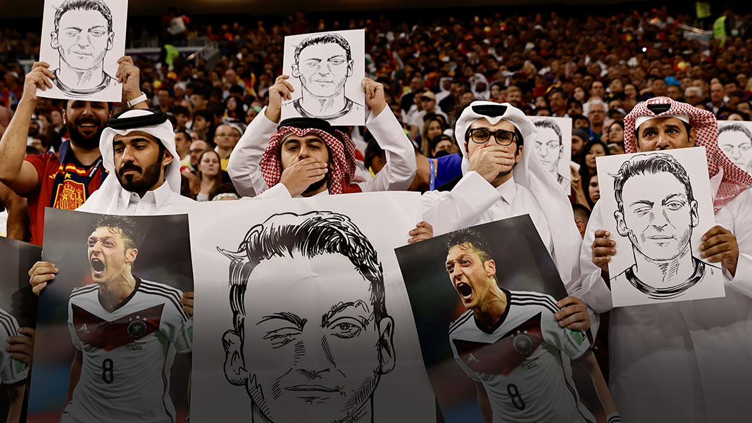 Dünya Kupası'nda Mesut Özil'li protesto! Katarlılardan Almanya'ya yanıt