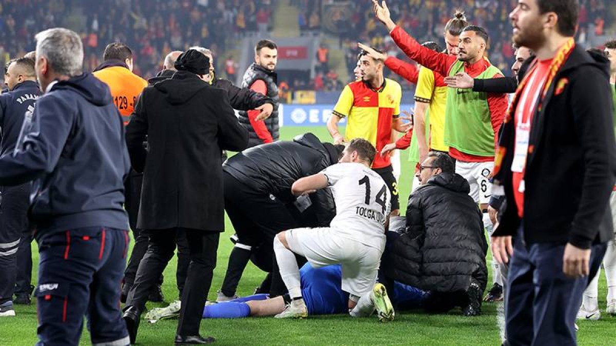 İzmir derbisinde saldırıya uğrayan Ozan Evrim Özenç, taburcu edildi