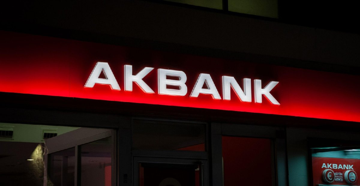Akbank’tan faizsiz kredi imkanı! Mobil uygulamayı indir fırsatlardan yararlan! Son başvuruyu kaçırmayın
