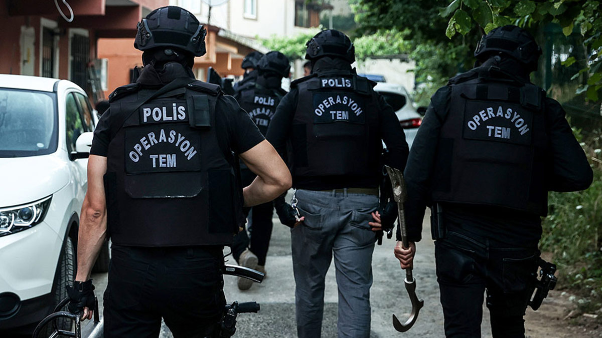 14 ilde PKK'nın kadın yapılanmasına operasyon: 50 gözaltı