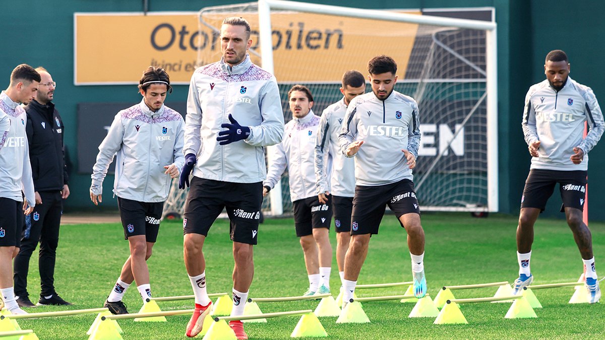 Fırtına Antalya kampında esecek