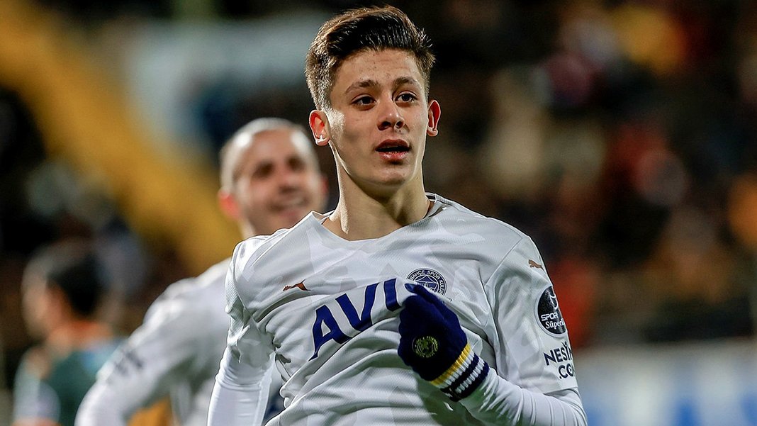 Fenerbahçeli Arda Güler'den kötü haber