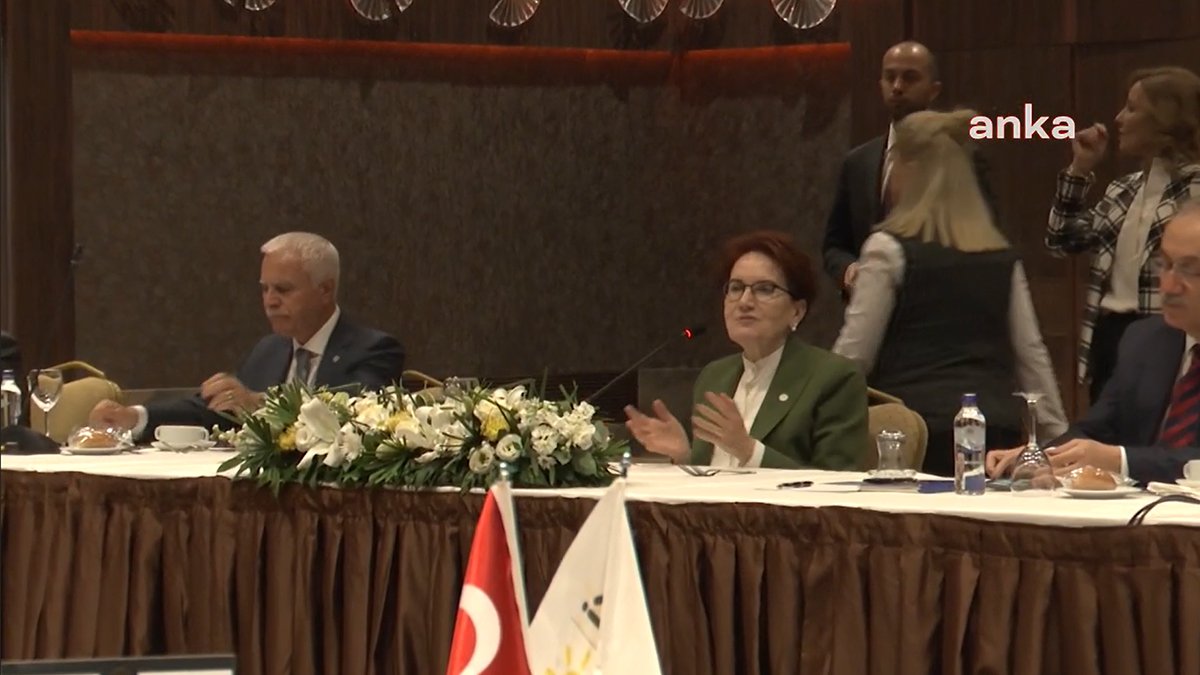 İYİ Parti lideri Akşener kurmaylarıyla bir araya geldi