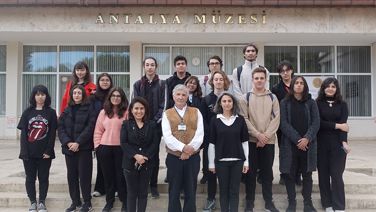 Proje Antalya Müzesi gezisiyle başladı