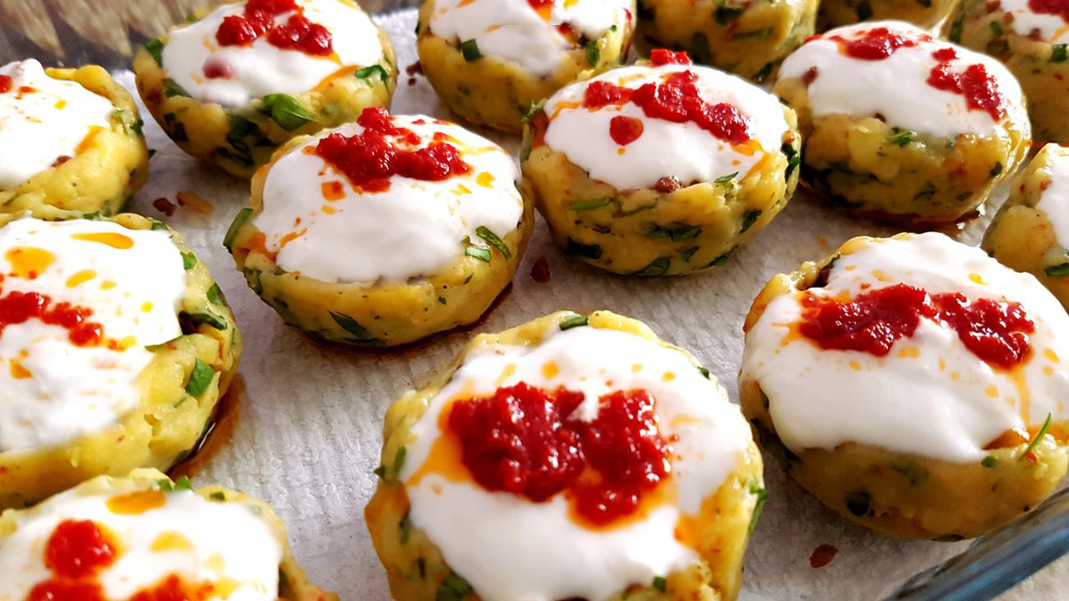 Bu tarif kendini mantı sanıyor! Kayserililer bile bu tarifin peşinde: Bir tabak yiyen daha yok mu diyor? Patates Mantısı tarifi