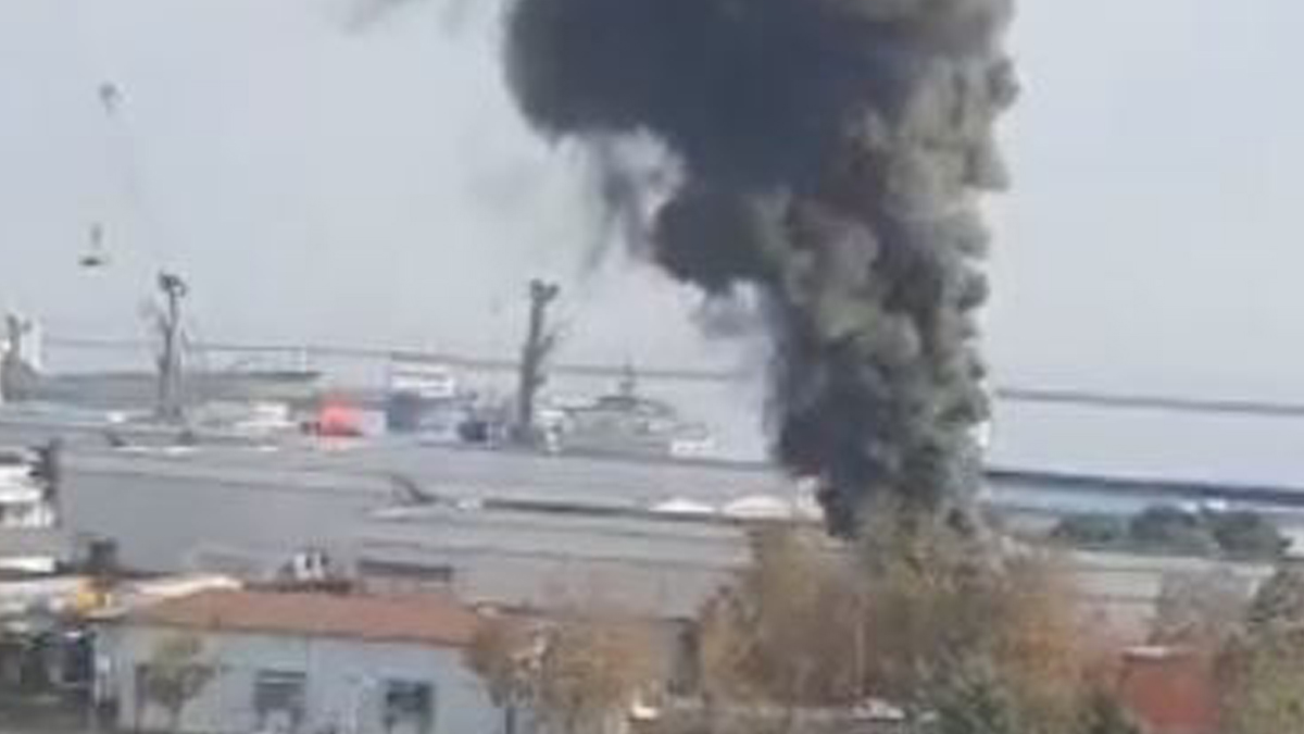 Samsun Limanı'nda önce patlama sonra yangın