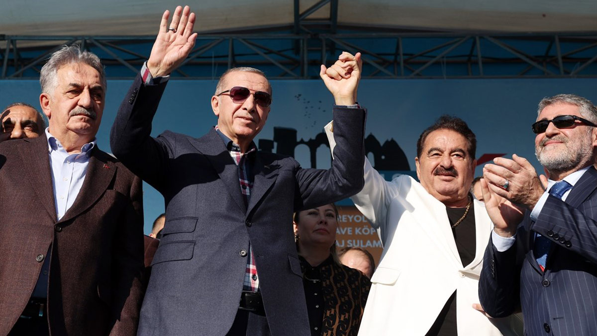 AK Parti'den üç kez milletvekilli aday adayı olan Tatlıses'ten Erdoğan'a: Ben sizin dostunuz muyum?