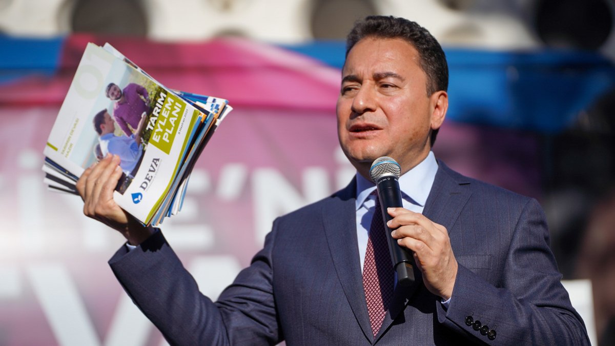 Babacan 'Beştepe'ye tanıdık bir cümleyle sesleniyorum' diyerek paylaştı: Hayırlı projelerle gelin canımızı yiyin