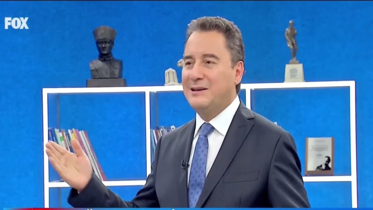 Babacan Erdoğan'ın altılı masadaki partilere 'kalkın' çağrısı için konuştu: Belli ki ortağından memnun değil