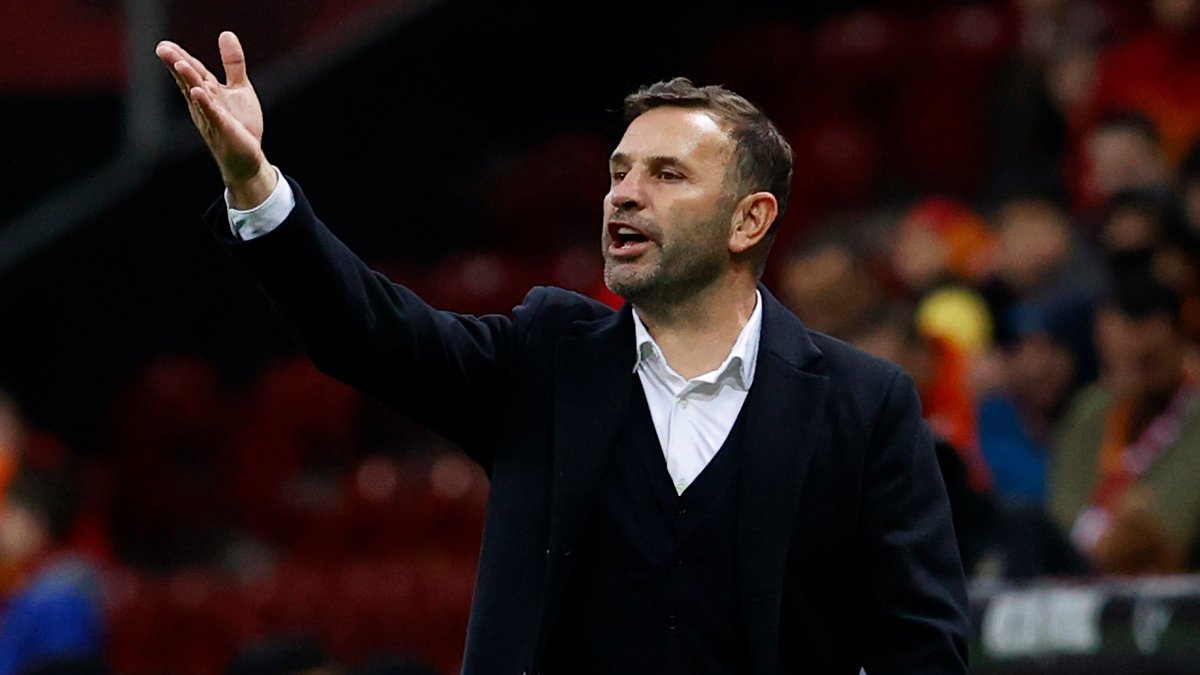 Hazırlık maçında Villarreal’e 3-4 yenilen Galatasaray'da Okan Buruk'tan taraftara sitem! "Üzüyor, taraftara bunu rica ettim..."