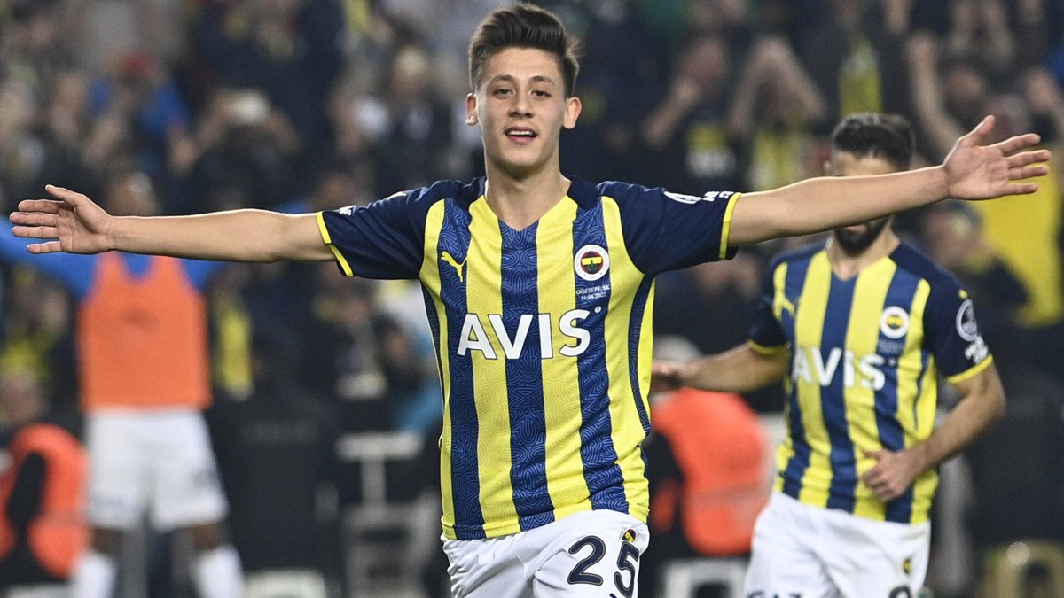 Övgüyle bahsetti: Arda’nın stili Özil’e benziyor