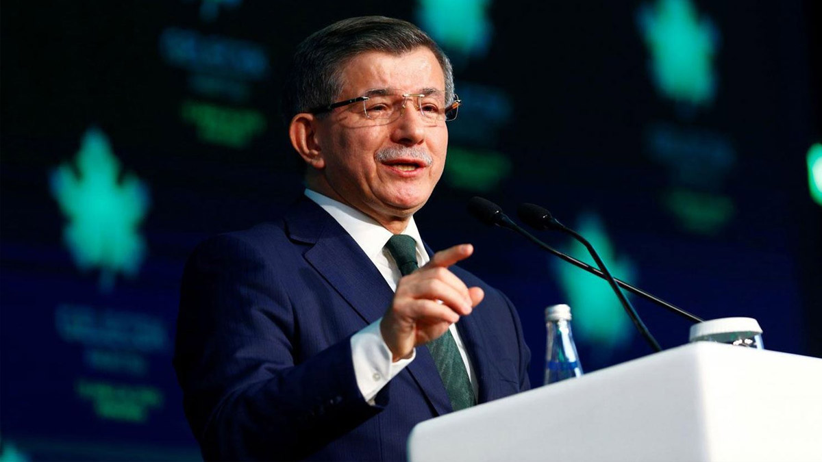 Davutoğlu'ndan Soylu'ya BAE göndermesi: Ahirette şehitlerimizin yüzüne nasıl bakacaksın?