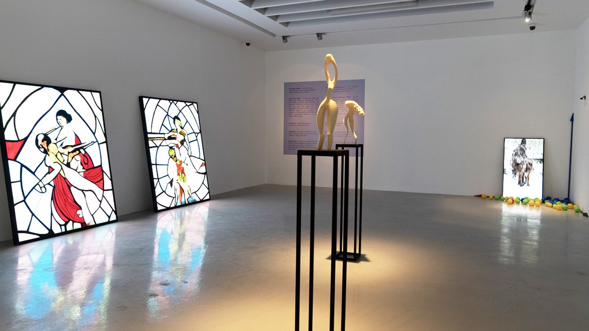 Yapay zekanın sanata etkisini inceleyen bir sergi