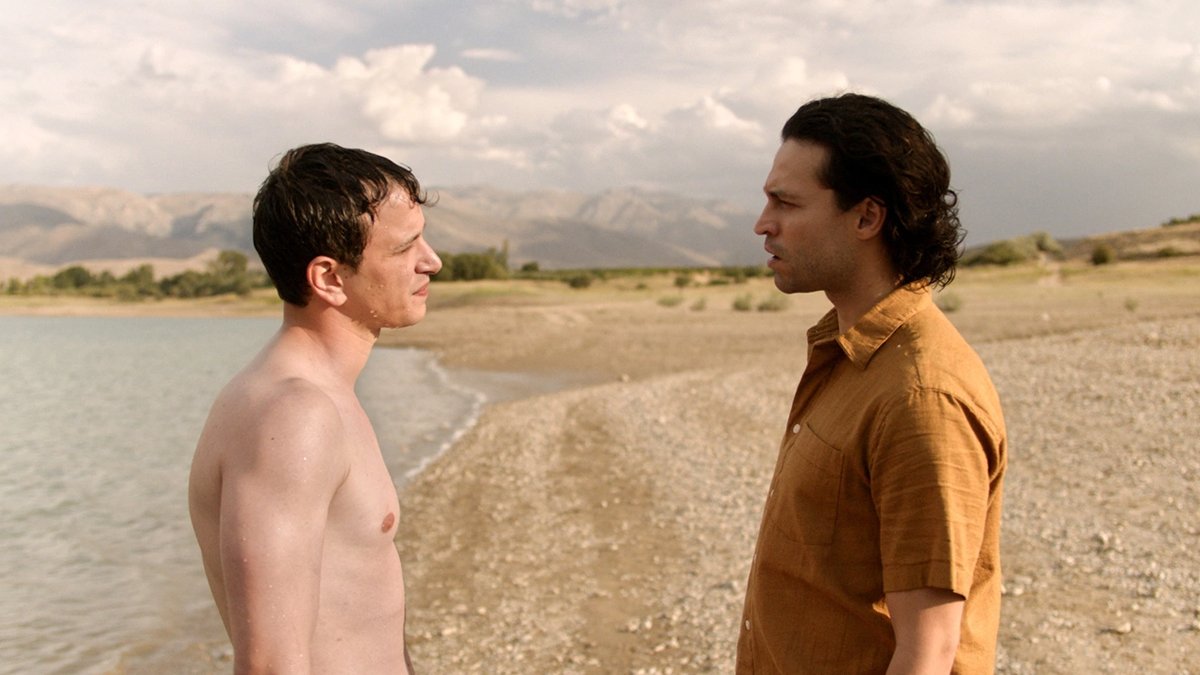 Bakanlık verilen hibeyi 'faiziyle' geri istedi: Emin Alper'den 'Kurak Günler' isyanı