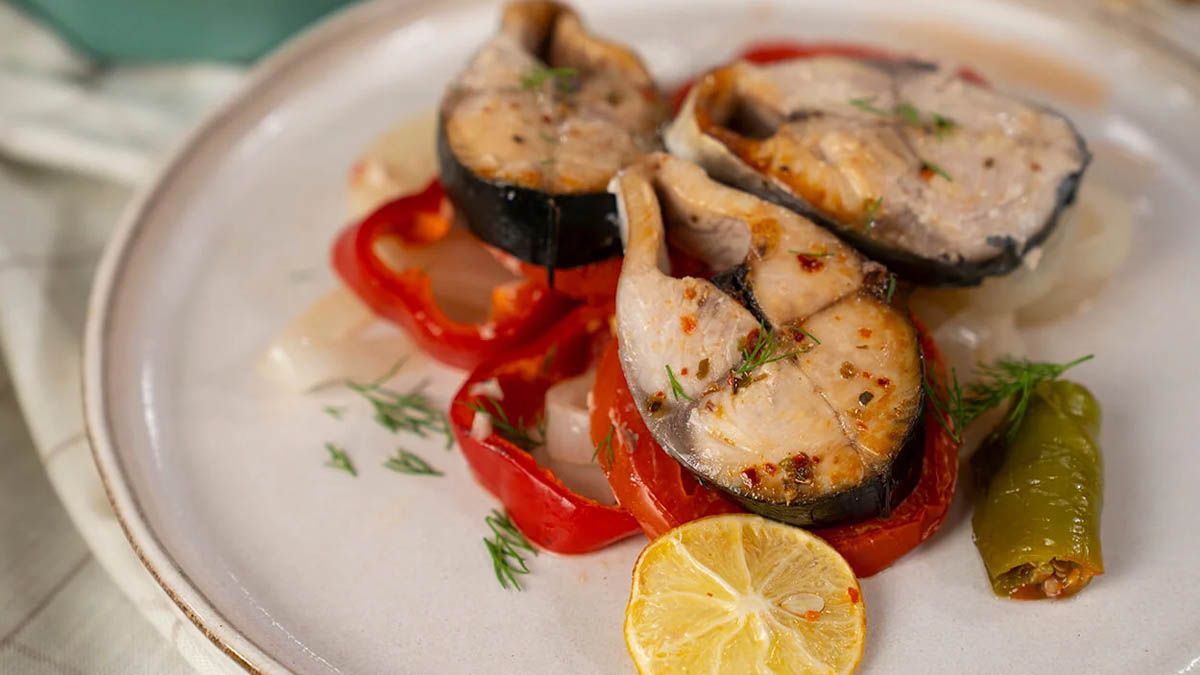 Palamut pişirirken bu püf noktasını kimse bilmiyor! Palamut sevmeyen bile bu tarifle tabak tabak yiyor... Fırında enfes palamut