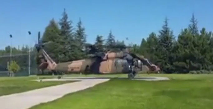 Org. Hulusi Akar'ın darbe girişimi sonrası ilk görüntüsü VİDEO İZLE