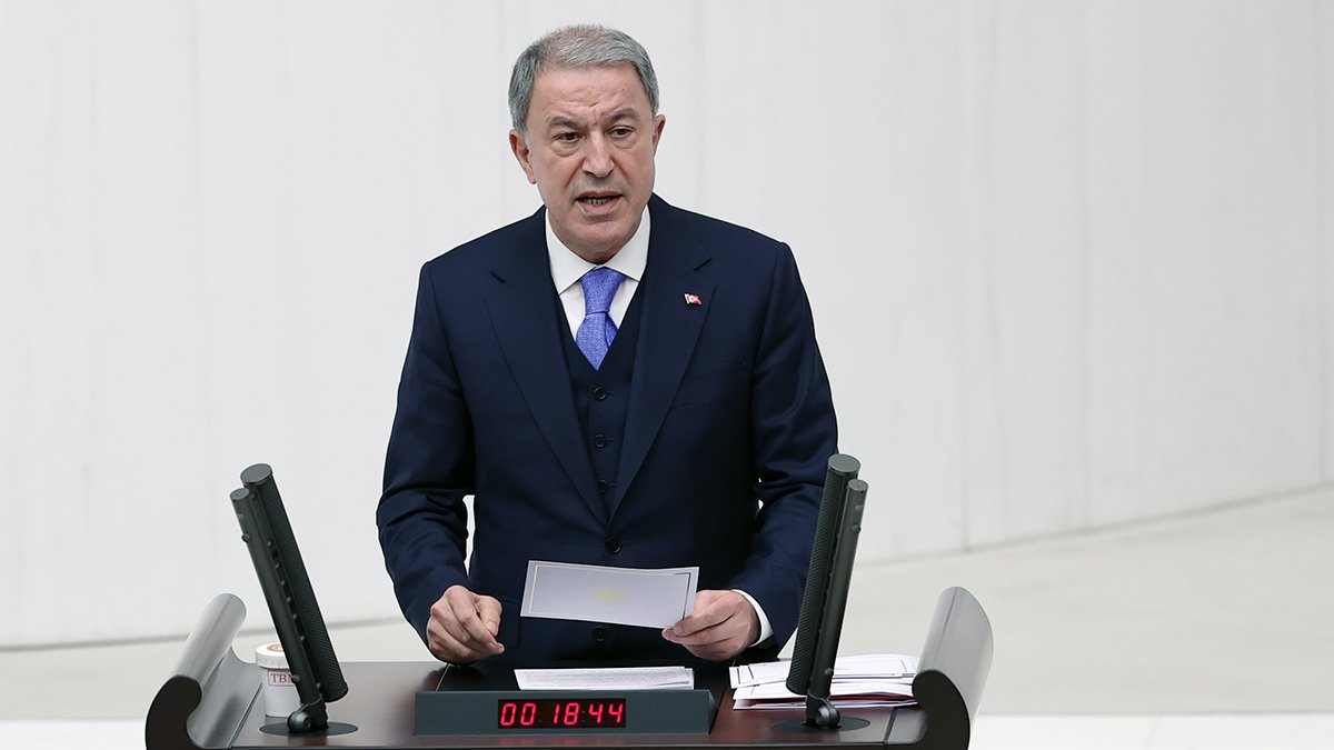 Bakan Akar'dan 'kimyasal silah' açıklaması: Hiçbir şekilde kimyasal olmadığı raporu şu anda elimizde