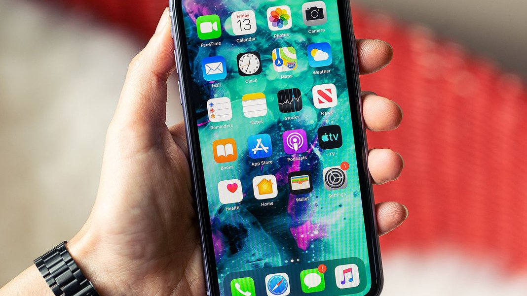 iPhone 15 Ultra'nın fiyatı ve rengi belli oldu