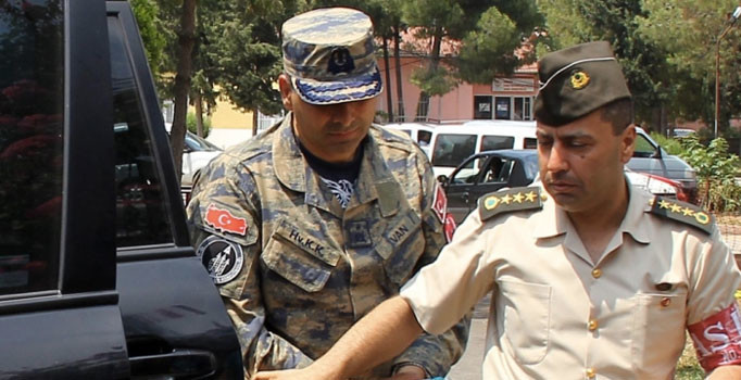 4'ü tanker uçak mürettebatı toplam 14 kişi gözaltına alındı