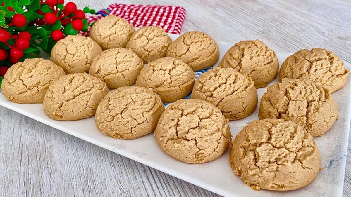 Bu kurabiyeyi yiyenler helva ile karıştırıyor! Çayın ve kahvenin yanına güzel gidiyor! Bu lezzetin tiryakisi olacaksınız!