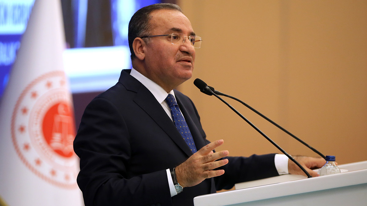 Bakan Bozdağ: Adalet yerini bulsun diye konuşmuyorum
