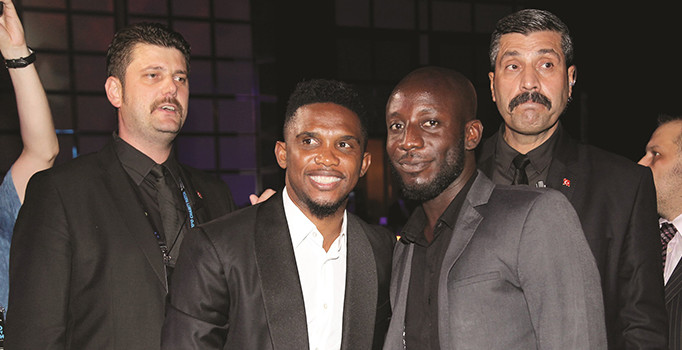 Gala zehir oldu maç da ertelendi