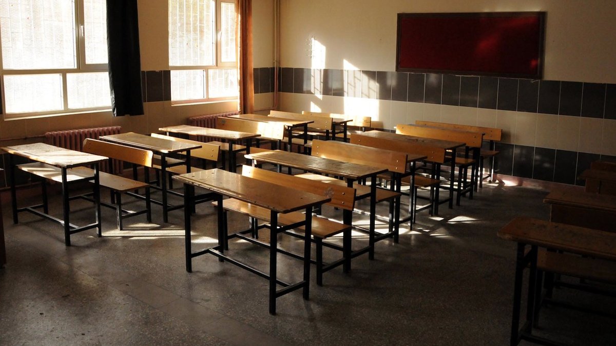 Çocuklar okula gitmiyor: Ekonomik kriz eğitimi de vurdu