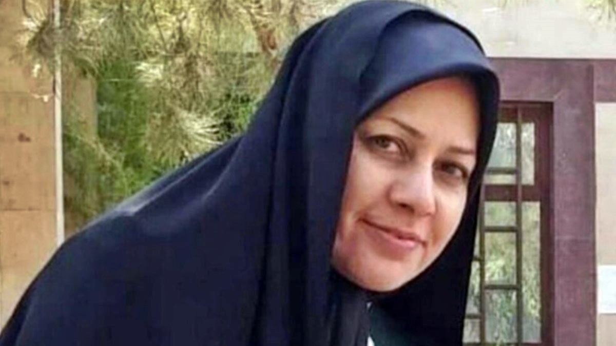 Hamaney'in yeğenine 'Mahsa' cezası