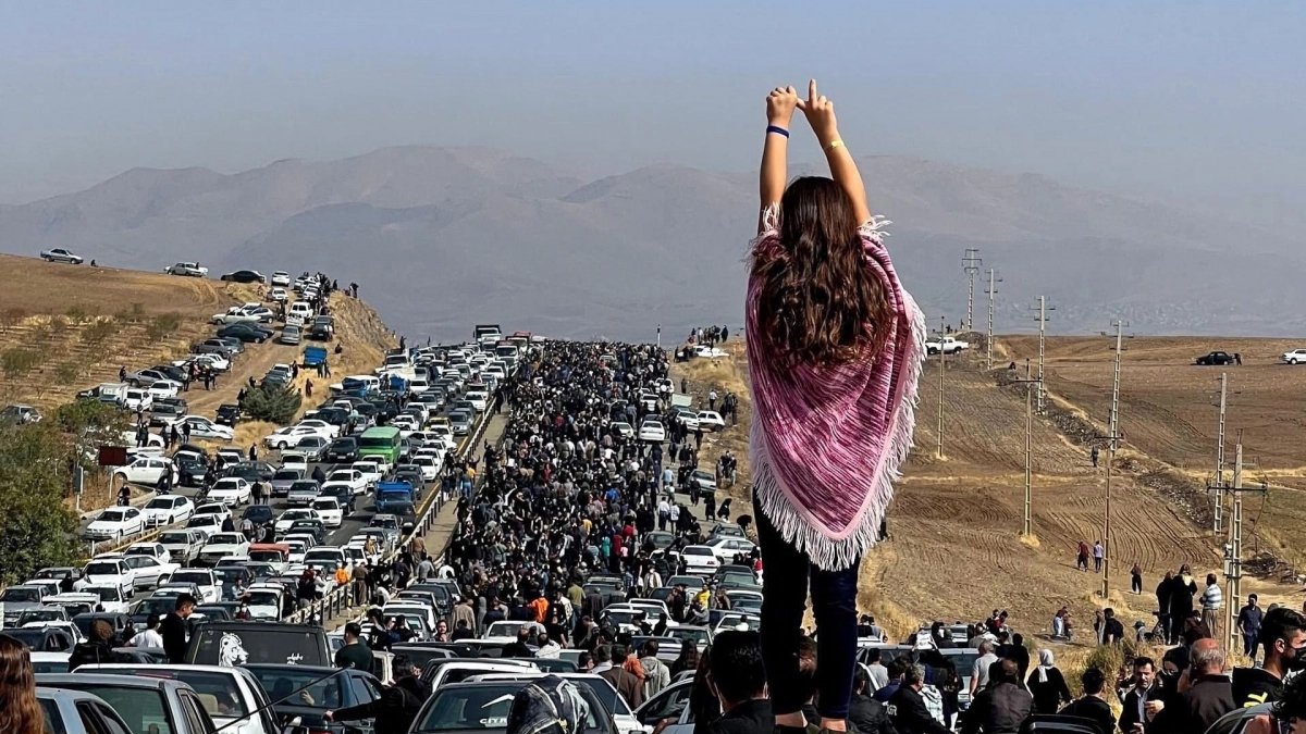 İran'da halka açık idam